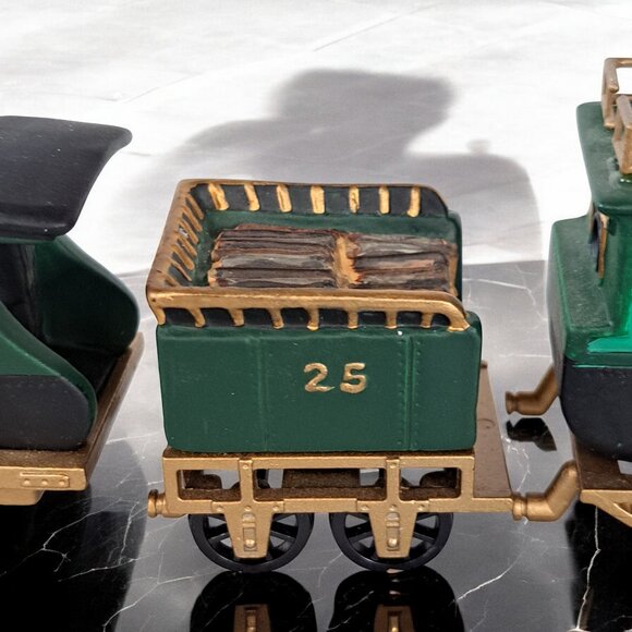 VINTAGE 1990 Dept 56 Heritage Dickens Village The Flying Scot Train Set #5573-5 - Picture 7 of 12